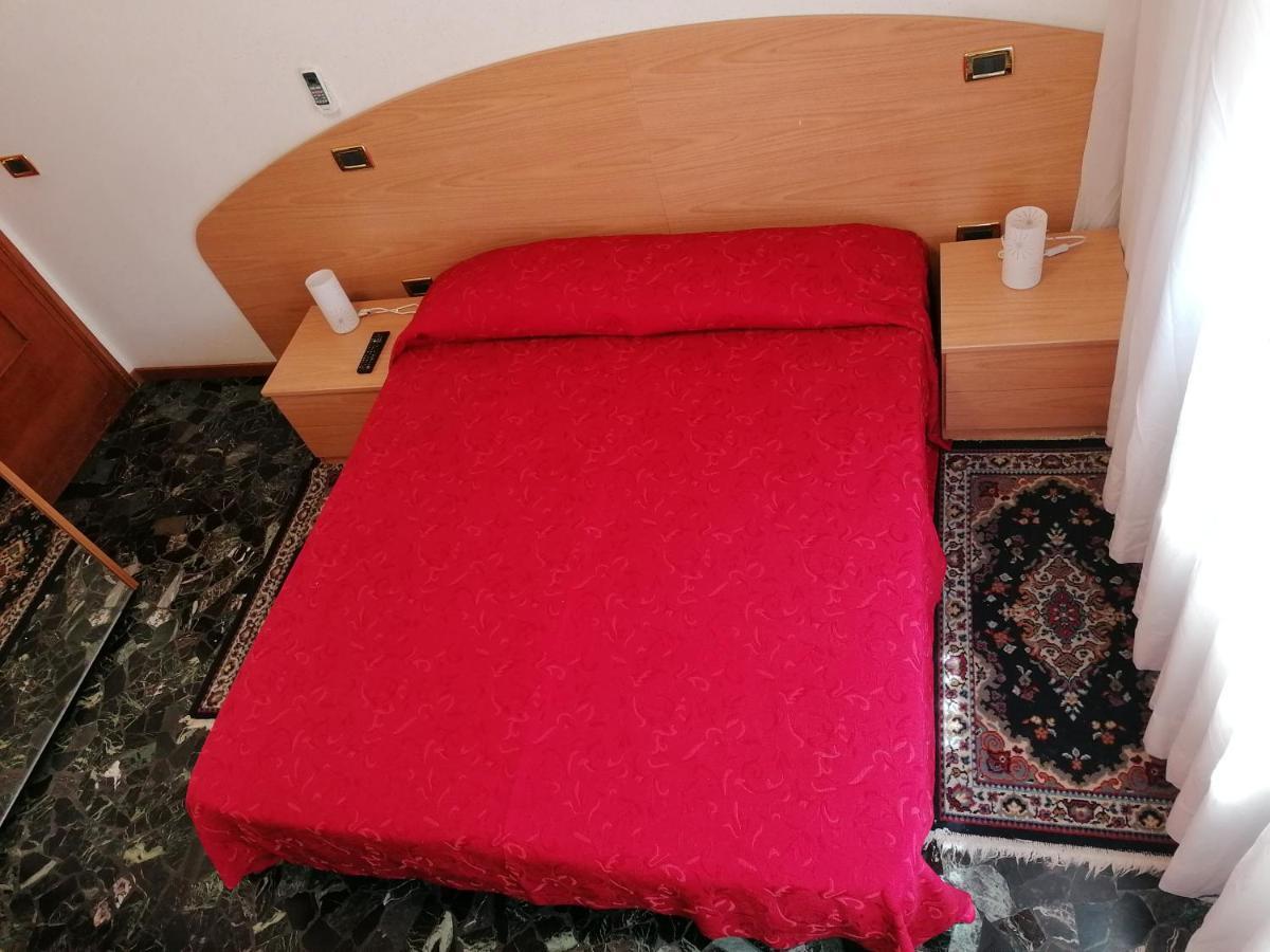 Sacco Bed&Breakfast Rovigo Eksteriør billede